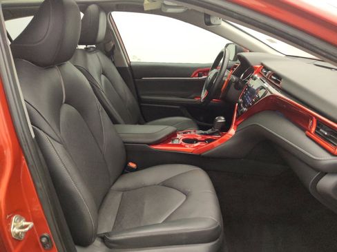 Used 2019 Toyota Camry XSE FWD image 21