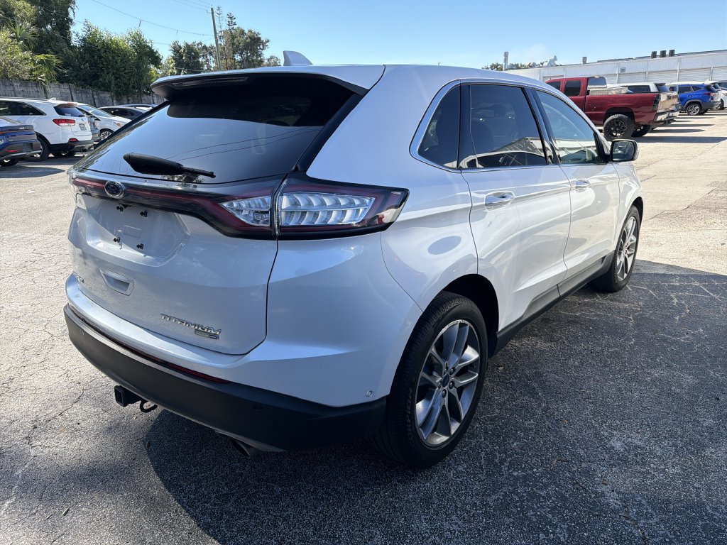Used 2017 Ford Edge Titanium w/ Equipment Group 302A AWD/4WD image 4