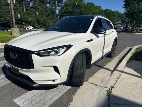 Used 2022 INFINITI QX50 Luxe w/ Appearance Package AWD/4WD image 3
