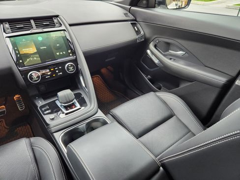 Certified 2024 Jaguar E-PACE R-Dynamic SE image 14