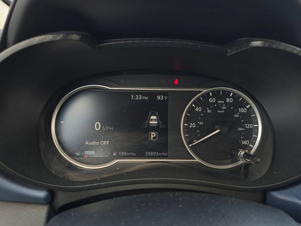 Used 2025 Nissan Versa SV FWD image 14