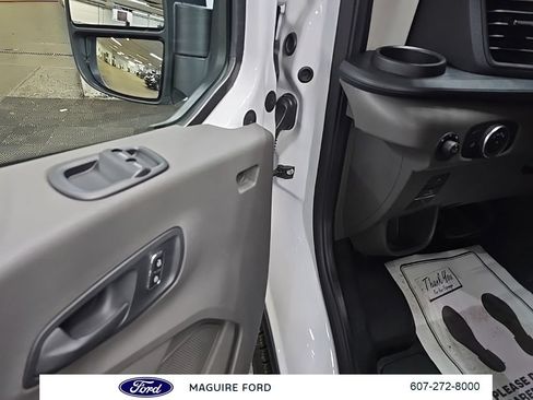 Used 2025 Ford Transit 250 148 High Roof Extended w/ Load Area Protection Package RWD image 30