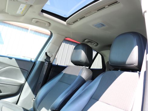 Used 2019 Buick Encore Preferred image 15