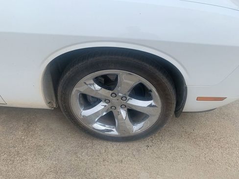 Used 2014 Dodge Challenger SXT w/ Super Sport Group (SS/T) image 2