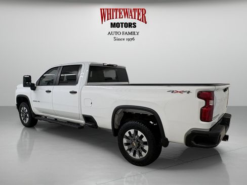 Used 2023 Chevrolet Silverado 2500 Custom w/ Custom Convenience Package AWD/4WD image 2