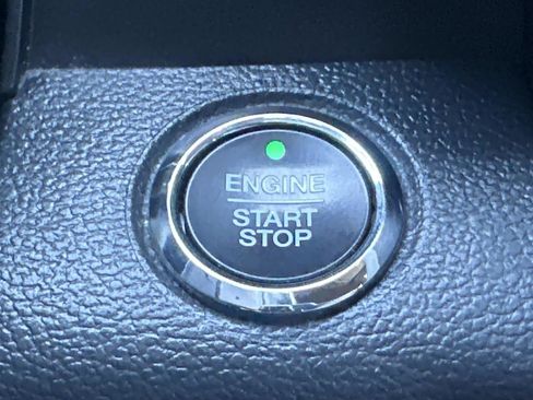 Used 2022 Ford F250 Lariat w/ Lariat Ultimate Package image 18