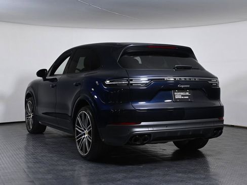 Used 2023 Porsche Cayenne Platinum Edition AWD/4WD image 3
