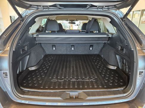 Used 2024 Subaru Outback Premium image 32