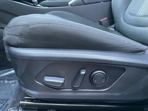 Used 2023 Hyundai Tucson SEL FWD image 11