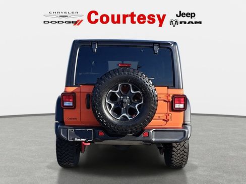 Certified 2023 Jeep Wrangler Unlimited Rubicon w/ Cold Weather Group AWD/4WD image 5