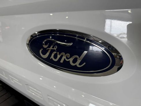 Used 2019 Ford F250 XLT w/ XLT Premium Package AWD/4WD image 29