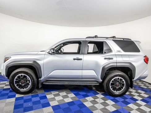 Used 2025 Toyota 4Runner TRD Off-Road AWD/4WD image 8