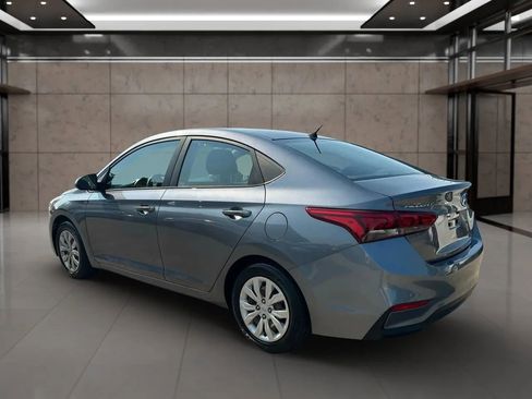 Used 2019 Hyundai Accent SE image 3
