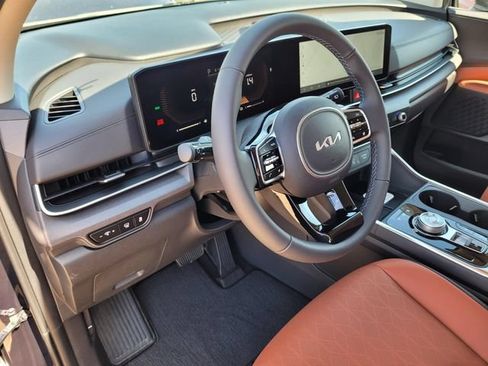 New 2026 Kia Carnival EX FWD image 9