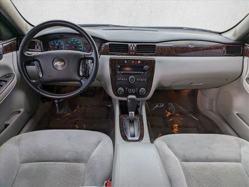 Used 2013 Chevrolet Impala LT w/ LT Sunroof Package image 16