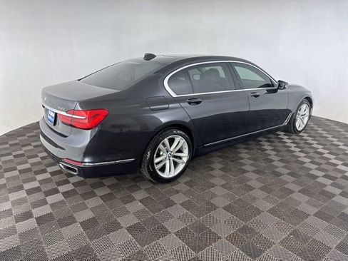 Used 2016 BMW 750i xDrive image 6