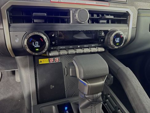 New 2026 Toyota Tacoma 4x4 Double Cab Hybrid image 21