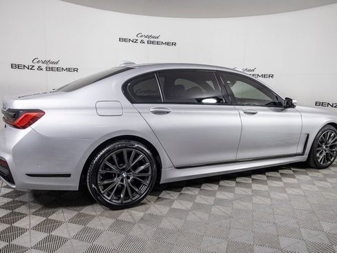 Used 2020 BMW 740i w/ M Sport Package RWD image 16
