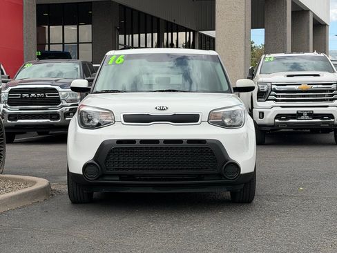 Used 2016 Kia Soul FWD image 35