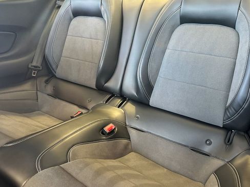 Used 2019 Ford Mustang Shelby GT350 w/ Technology Package image 9