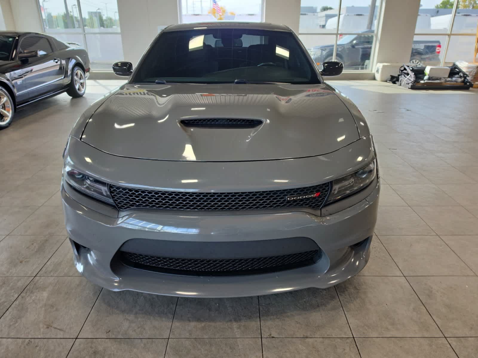 Used 2019 Dodge Charger R/T w/ Driver Confidence Group RWD image 2