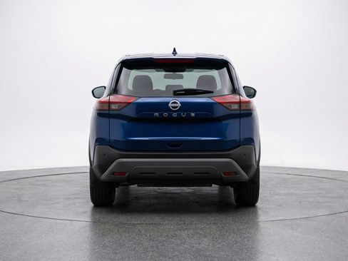 Used 2025 Nissan Rogue SV image 7