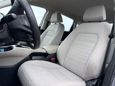 Used 2023 Honda HR-V LX image 11