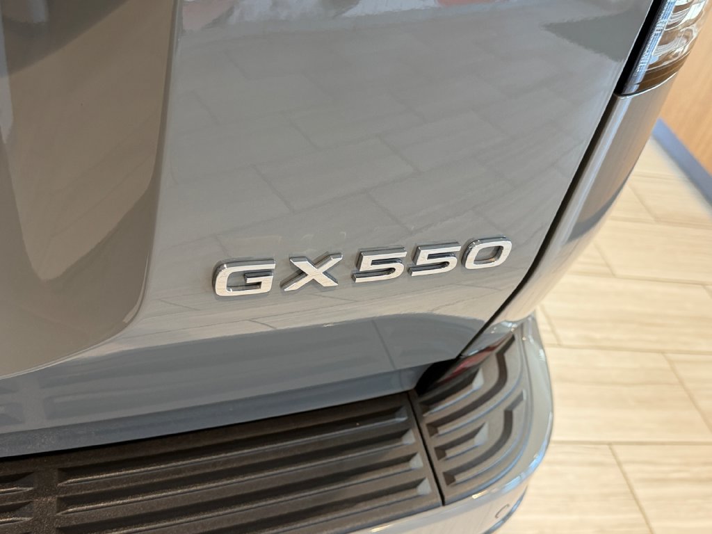 Certified 2025 Lexus GX 550 AWD/4WD image 31
