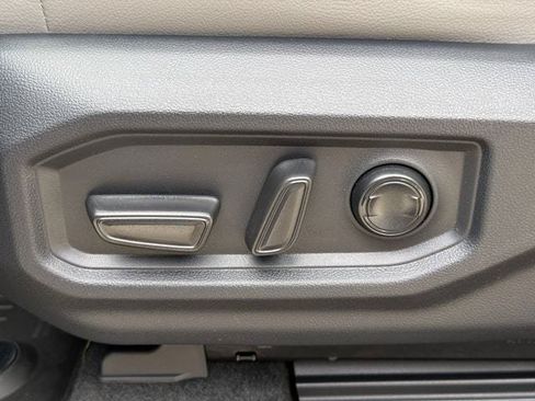 New 2026 Toyota Tundra Limited AWD/4WD image 31