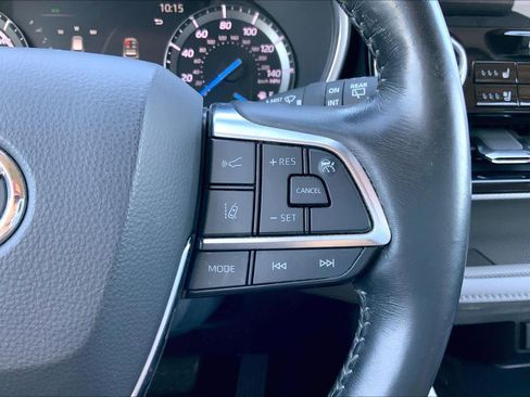 Used 2020 Toyota Highlander Platinum AWD/4WD image 25