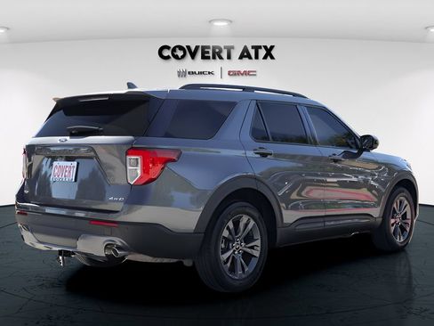 Used 2022 Ford Explorer XLT w/ Equipment Group 202A AWD/4WD image 7
