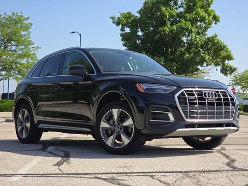 Used 2023 Audi Q5 2.0T Premium Plus w/ Premium Plus Package AWD/4WD image 1