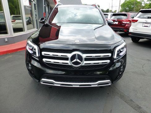 Used 2021 Mercedes-Benz GLB 250 4MATIC image 2