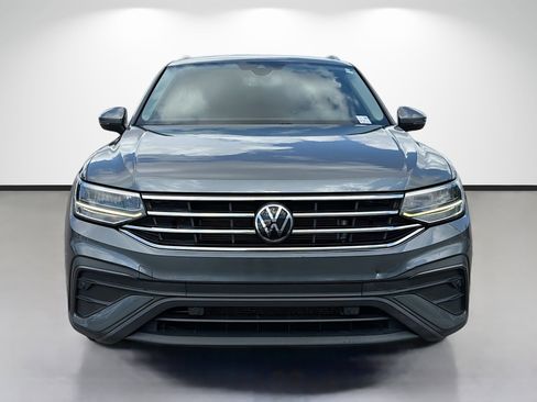 Used 2022 Volkswagen Tiguan SE image 8
