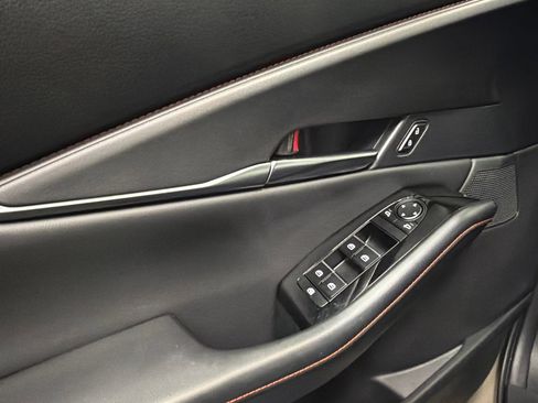 Used 2025 MAZDA CX-30 Carbon image 34