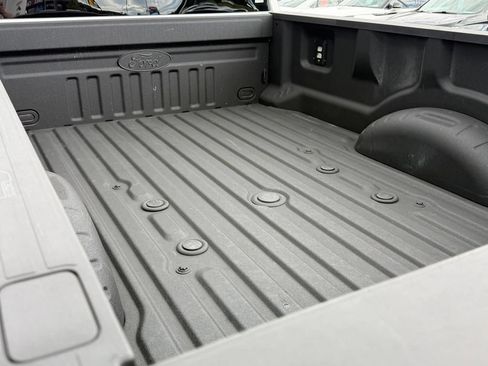 Used 2025 Ford F450 Platinum w/ FX4 Off-Road Package AWD/4WD image 9