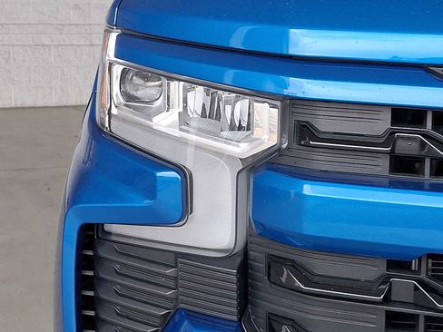 Used 2023 Chevrolet Silverado 1500 RST image 10