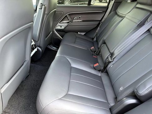 New 2026 Land Rover Range Rover SE AWD/4WD image 13