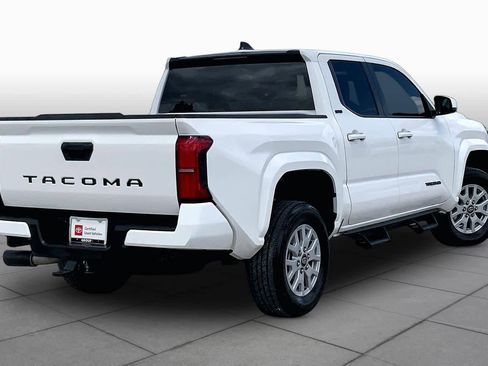 Used 2026 Toyota Tacoma SR5 RWD image 13