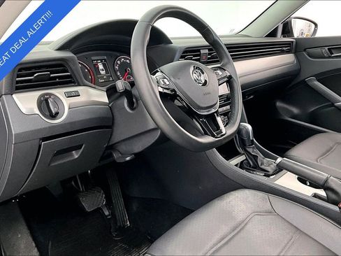 Used 2022 Volkswagen Passat 2.0T SE image 18