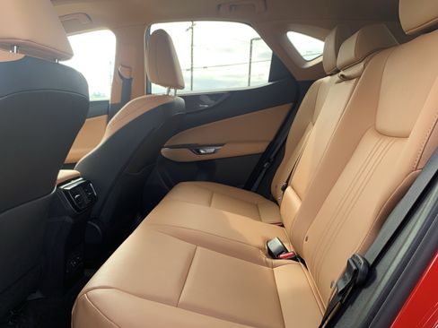 Certified 2025 Lexus NX 250 FWD w/ Towing Package (2000 Lbs) image 32