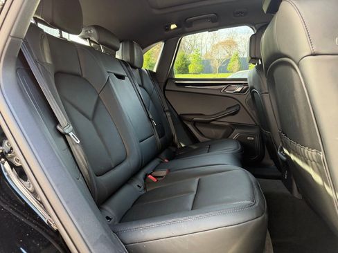 Certified 2026 Porsche Macan image 20