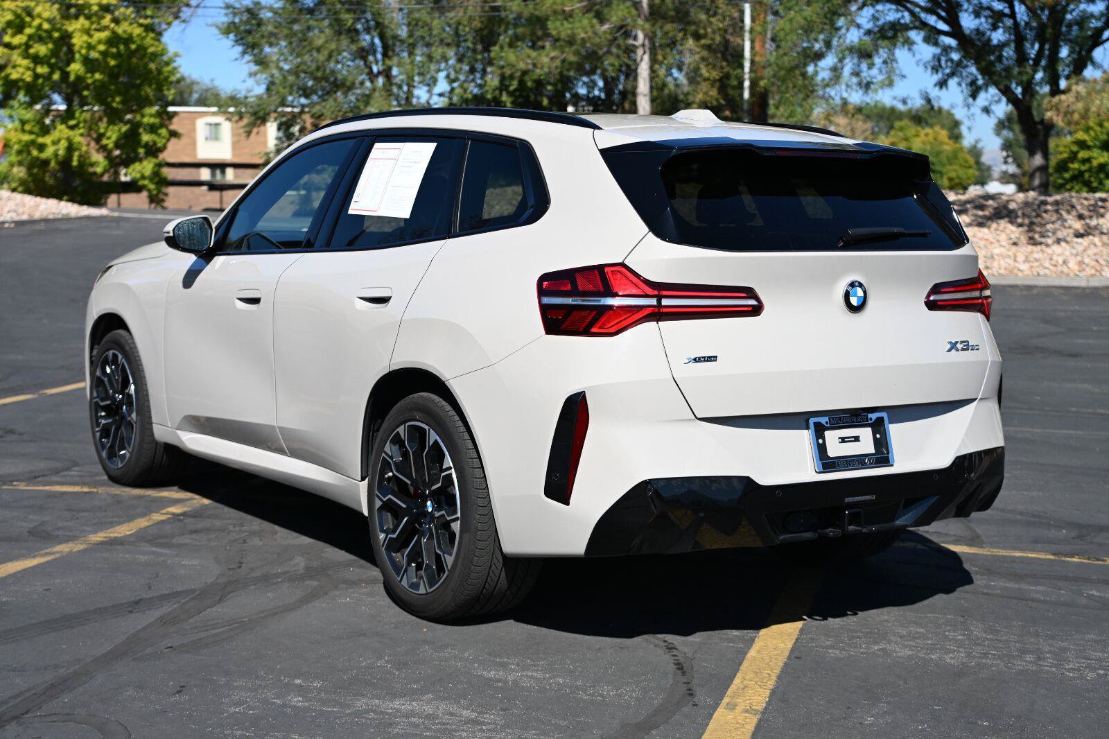 Used 2026 BMW X3 xDrive30i w/ Premium Package AWD/4WD image 3