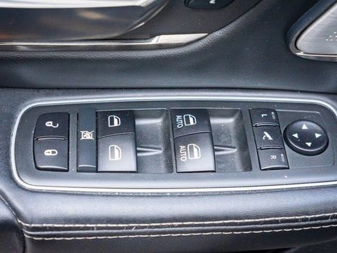 Used 2020 RAM 1500 Limited image 17