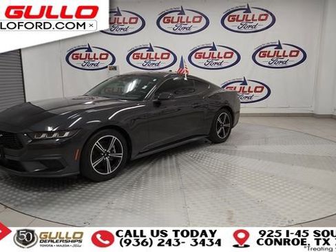 Used 2024 Ford Mustang Coupe image 4