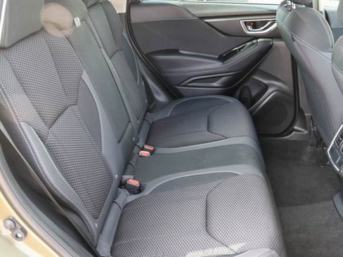 Used 2024 Subaru Forester Premium image 17