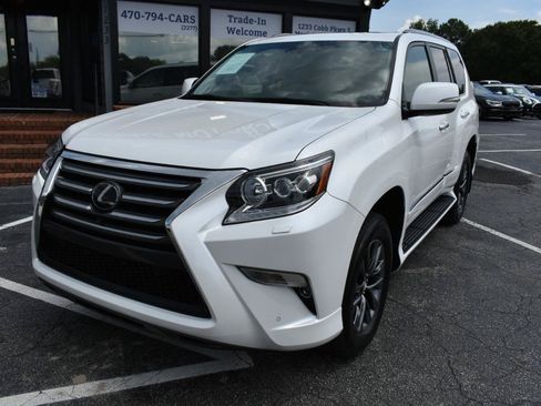 Used 2018 Lexus GX 460 Luxury AWD/4WD image 2