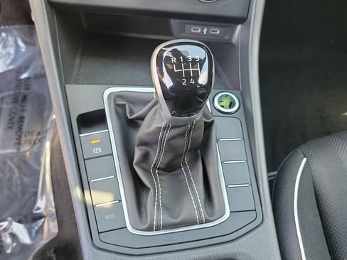 Used 2024 Volkswagen Jetta Sport FWD image 30