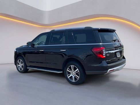 Used 2023 Ford Expedition Limited image 5