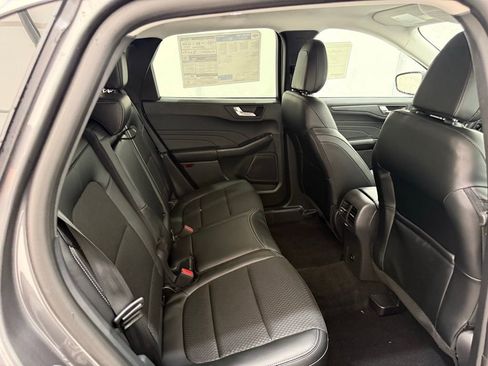 New 2025 Ford Escape SE image 22